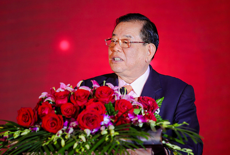 德業(yè)人將用心堅(jiān)守使命,<br>為實(shí)現(xiàn)夢想不懼櫛風(fēng)沐雨、砥礪前行。